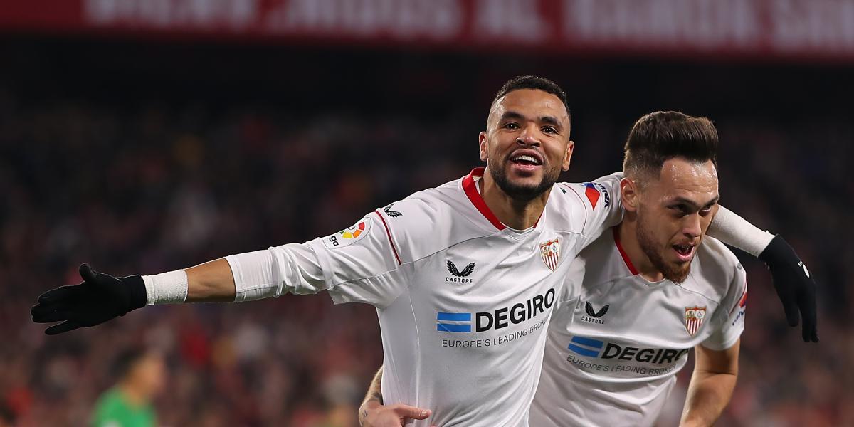 El Sevilla barre al colista y se da por fin una alegría