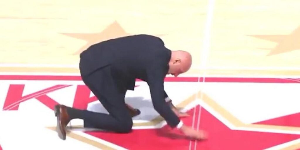 El aplaudido gesto del técnico del Mónaco con la afición del Estrella Roja