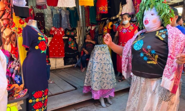 'El baile del viejo', tradición que no muere en Juchitán, Oaxaca