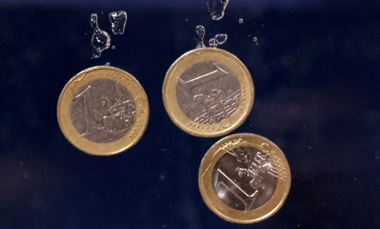 El euro cae con fuerza tras caer inflación en Alemania