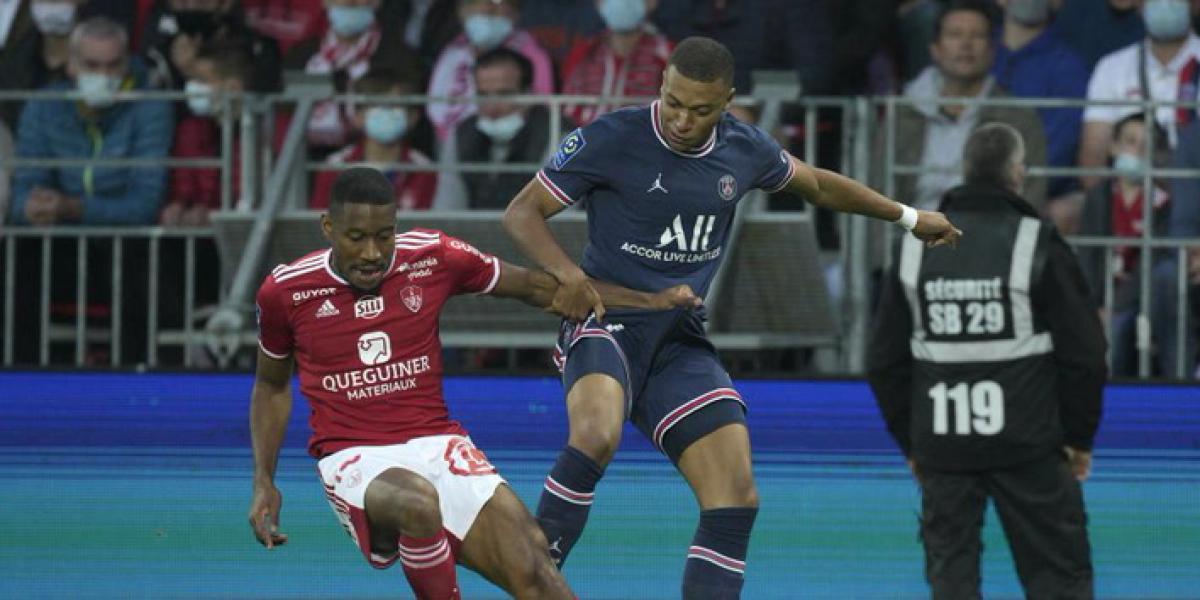 El fichaje del lateral Pierre-Gabriel, 'caliente'