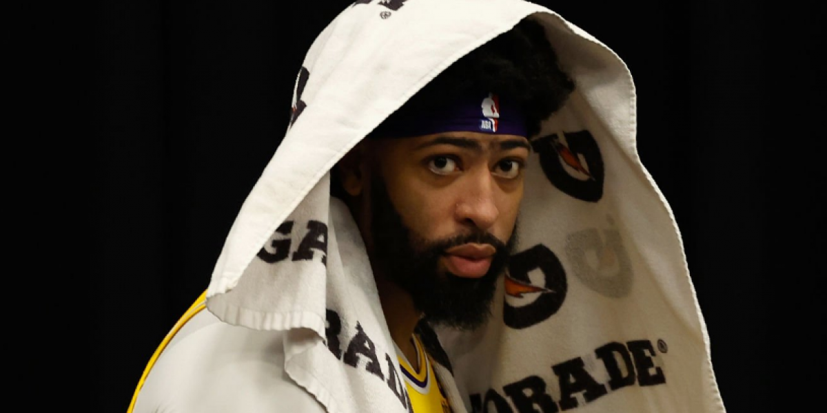 El nuevo año trae buenas noticias a los Lakers con Anthony Davis
