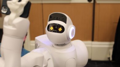 El robot Aeo está diseñado para patrullar y desinfectar hospitales