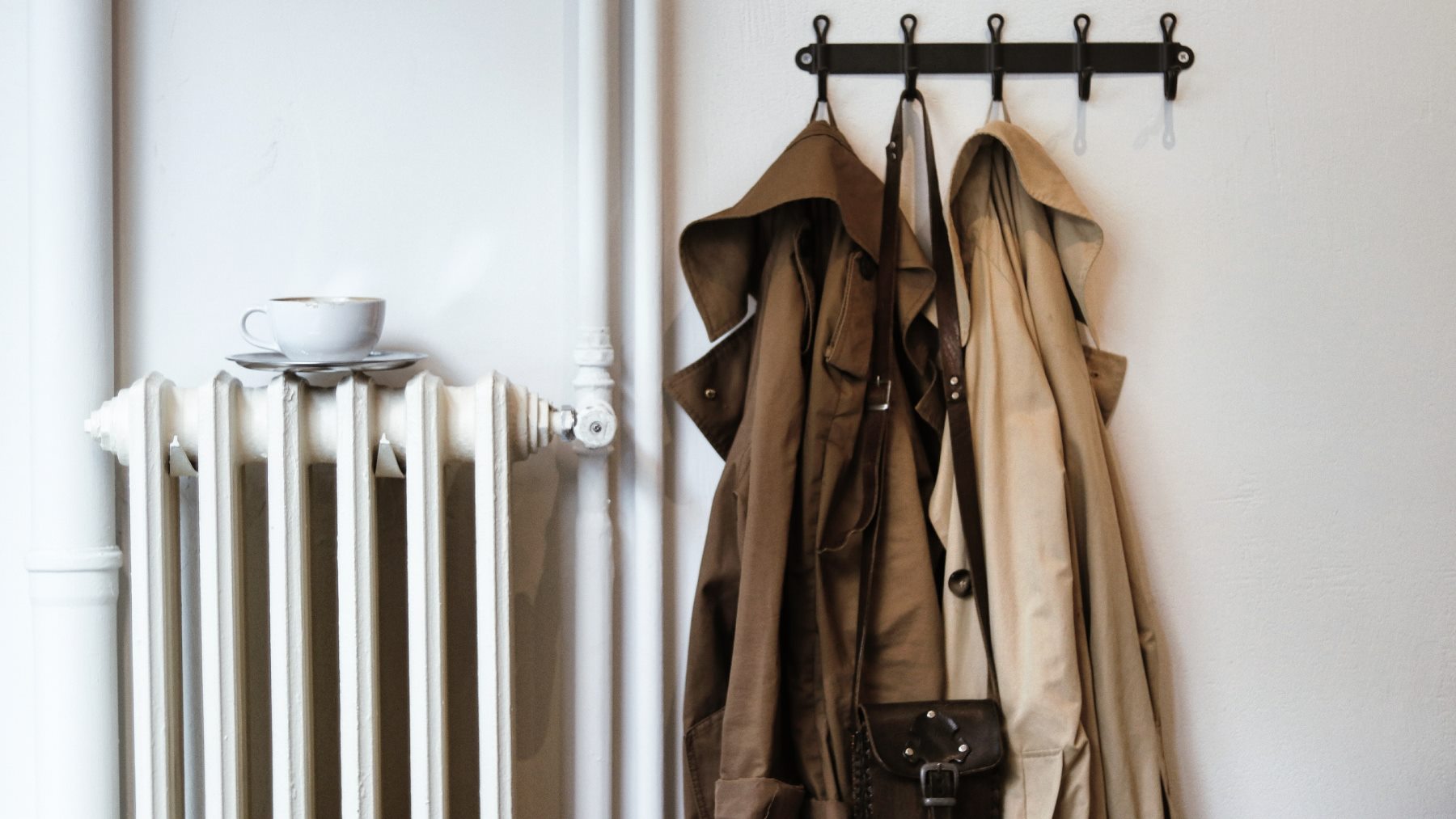 El trucazo del papel albal para que tus radiadores expulsen más calor sin poner más alta la calefacción