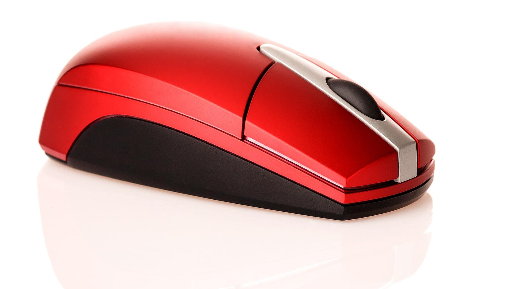 El truco definitivo para limpiar el ratón del ordenador y que quede impecable