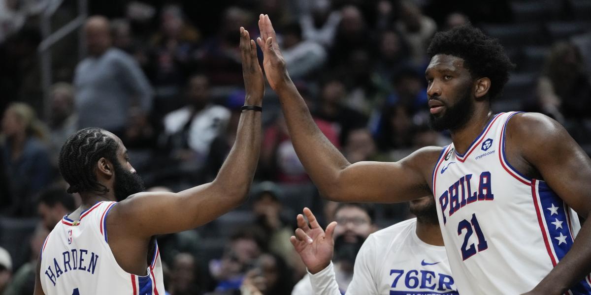 Embiid y Harden guían a los Sixers a su cuarta victoria consecutiva