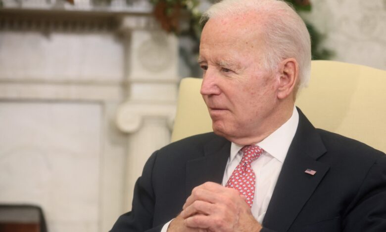 Encuentran segundo lote de documentos clasificados en un garaje de Biden