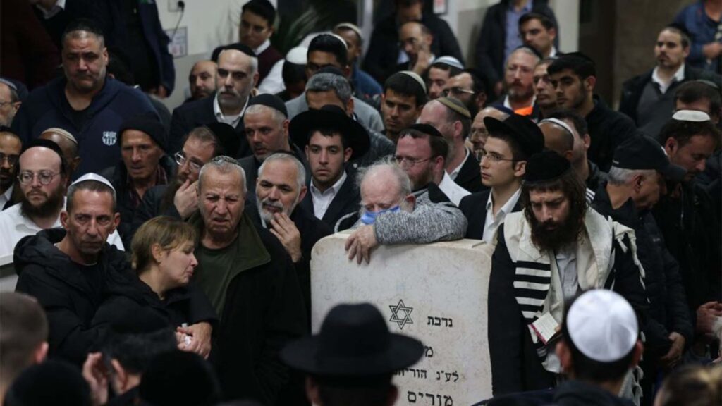 Fallecen 2 palestinos en incidentes separados con oficiales de seguridad israelíes