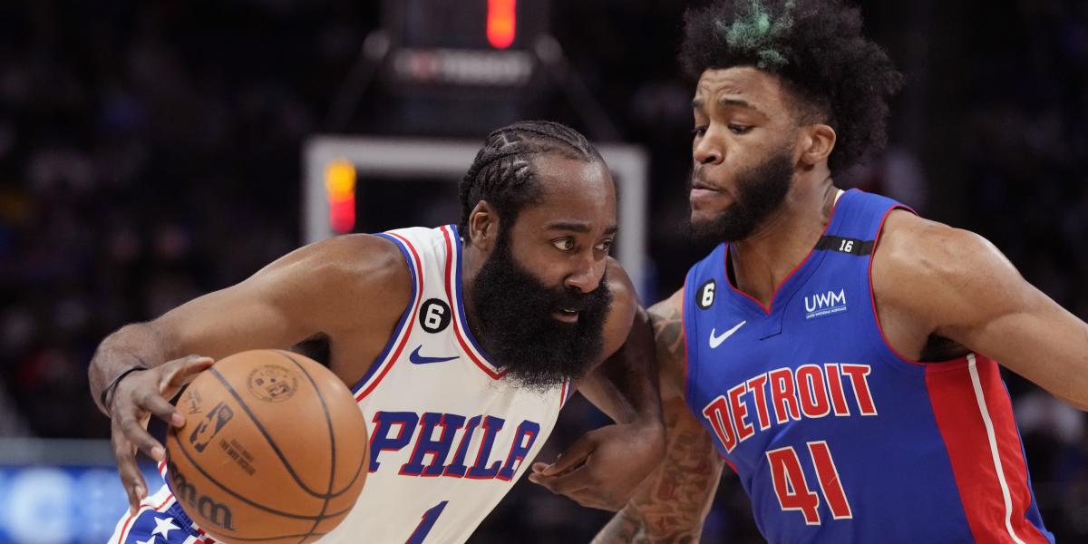 Harden y Embiid firman una paliza épica ante los Pistons