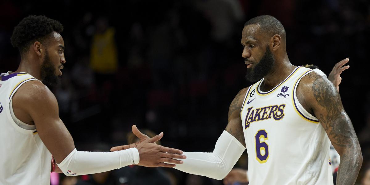 Hito increíble de los Lakers: pierden de 32 puntos un cuarto y aún así ganan