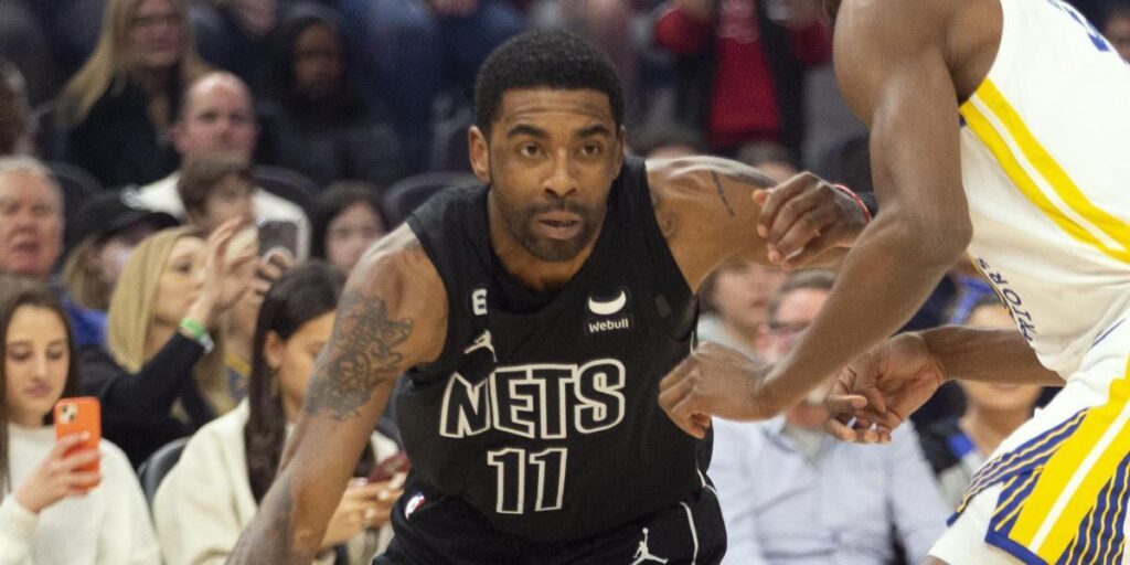 Irving atropella a Curry y los Warriors