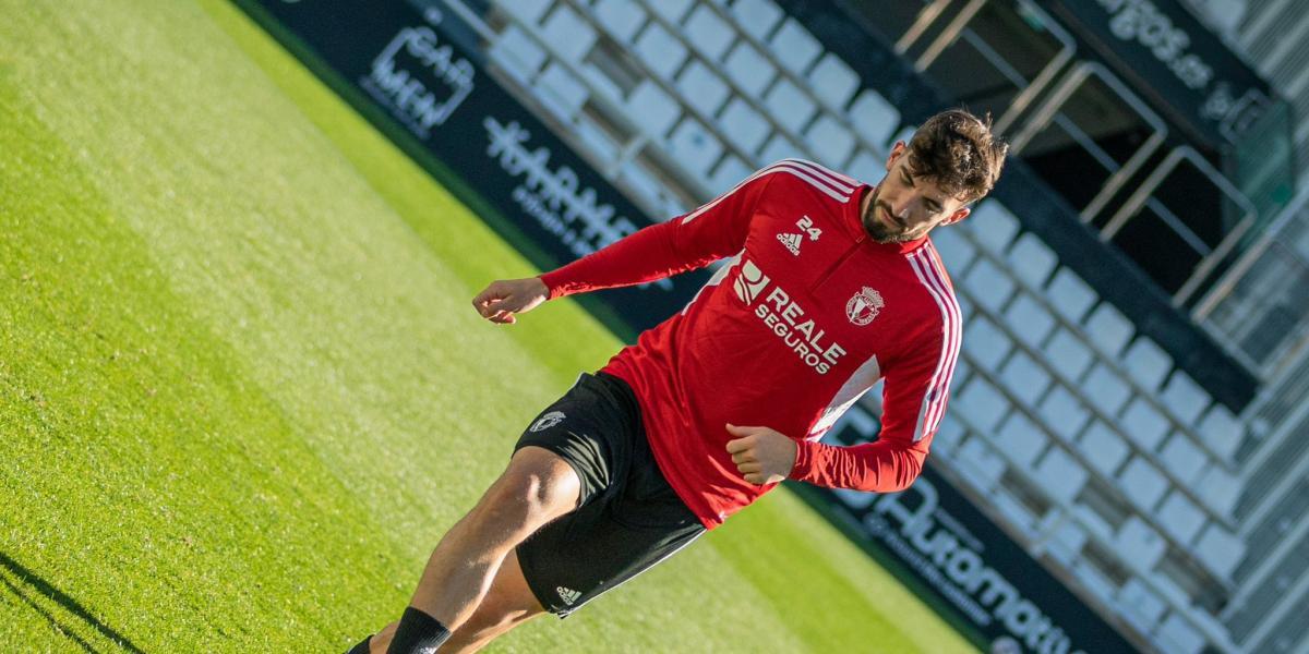 Javi Pérez recae de su lesión en el cuádriceps