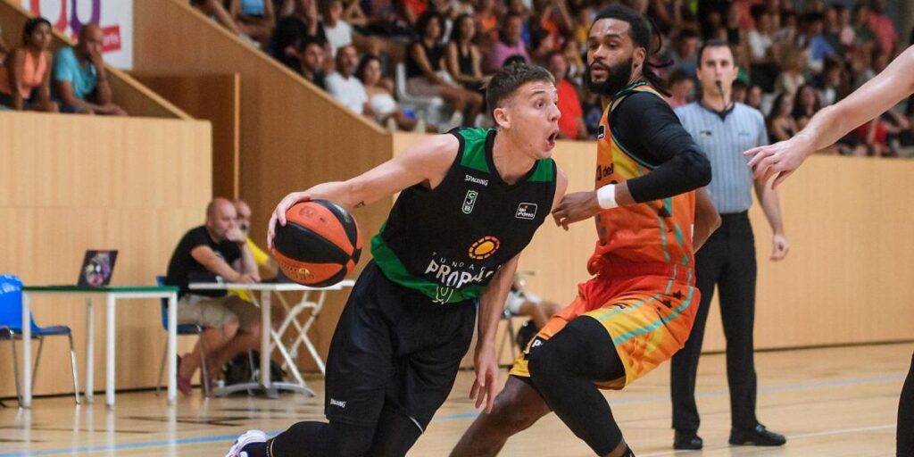 Kyle Guy recupera protagonismo en Vitoria ante la ausencia de Pau Ribas