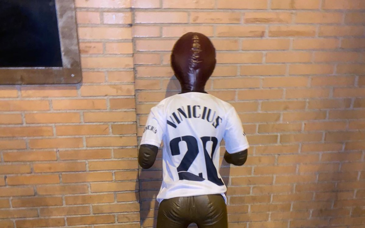 La RFEF repudia el acto de odio contra Vinicius Júnior | Video