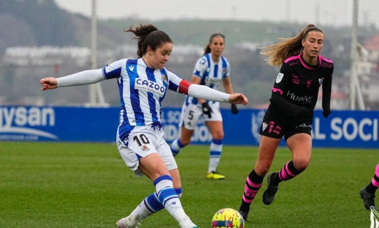 La Real remolonea pero termina goleando