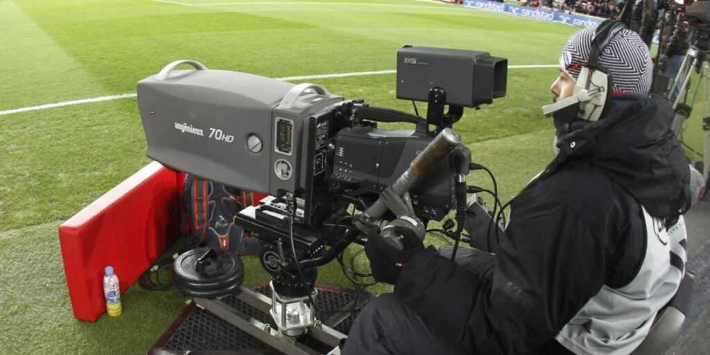 La UEFA adjudica los derechos de la Champions en Francia