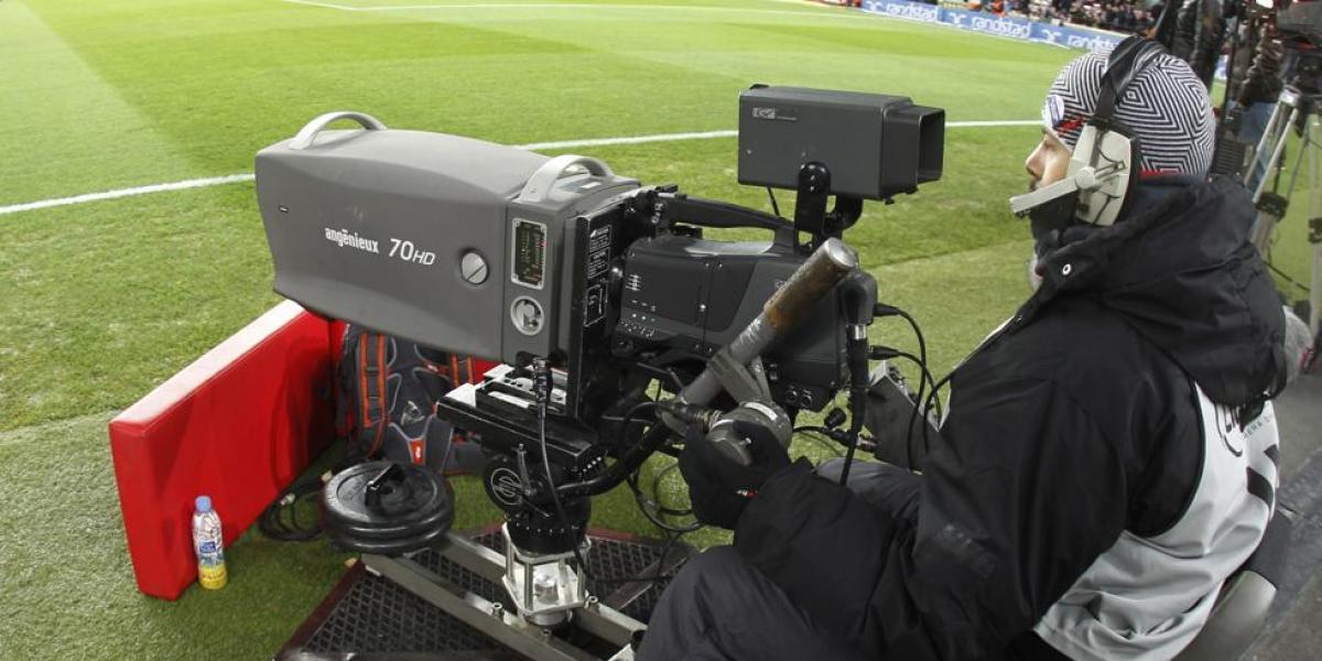 La UEFA adjudica los derechos de la Champions en Francia