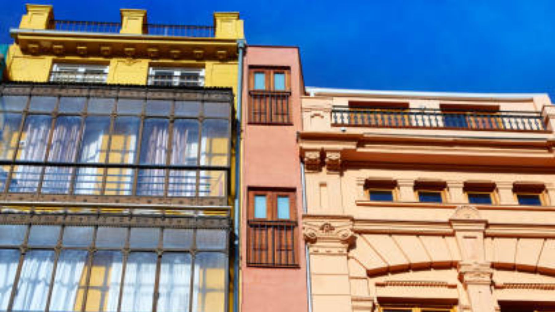 La casa más estrecha de Europa está en Valencia y tiene el récord Guinness