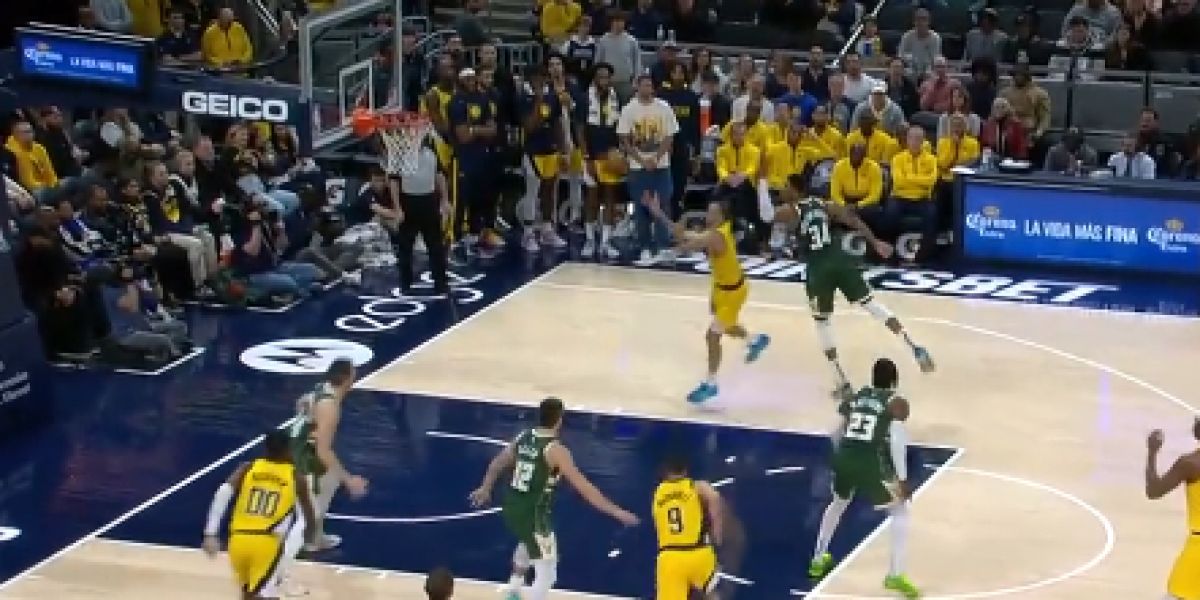 La creativa canasta de Duarte: Antetokounmpo se quedó 'pasmado'