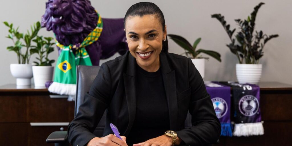 La leyenda brasileña Marta Vieira seguirá en Orlando hasta 2024