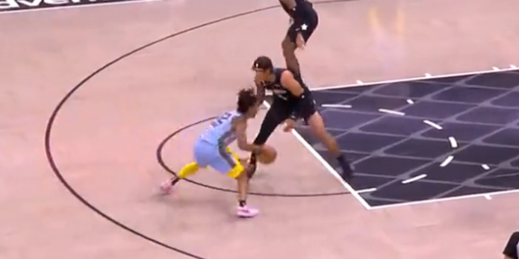 La nueva genialidad de Ja Morant: un auténtico regalo de Reyes