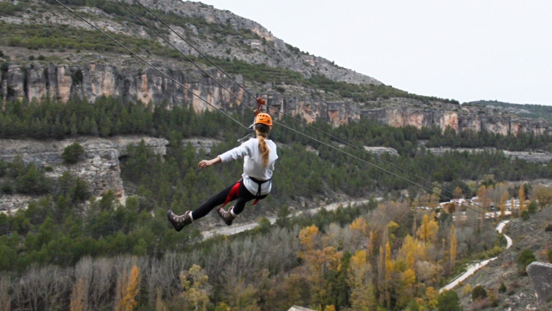 La tirolina más larga de Europa está en Cuenca y esta es la velocidad que puede alcanzar