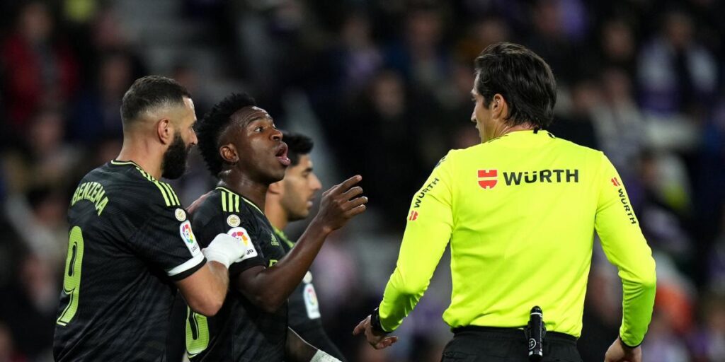 LaLiga denuncia penalmente los gritos a Vinicius en Zorrilla por delitos de odio