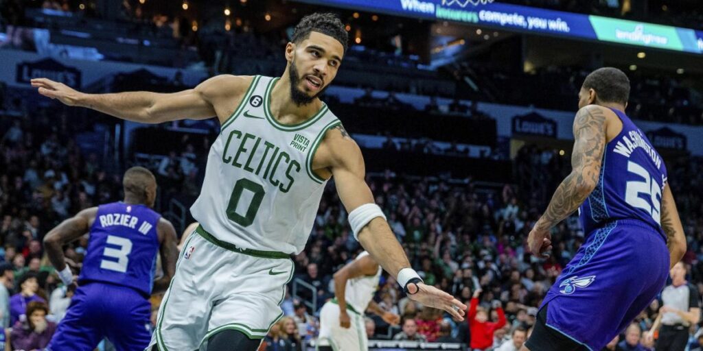 Los Celtics remontan ante Charlotte y suman su sexto triunfo consecutivo
