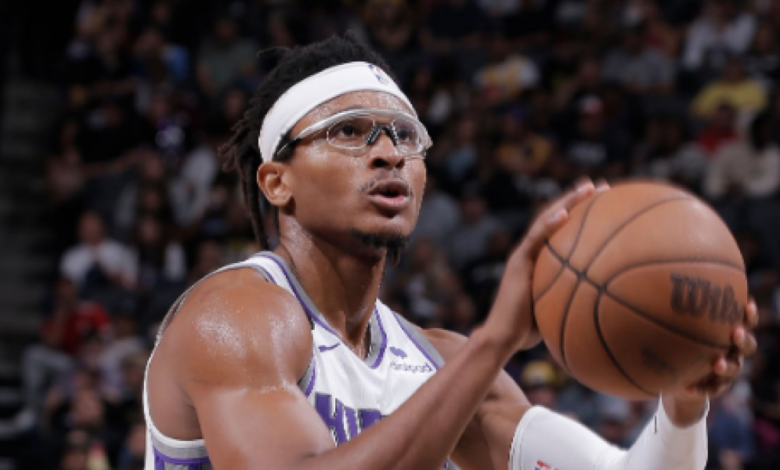 Los Sacramento Kings cortan a Chima Moneke