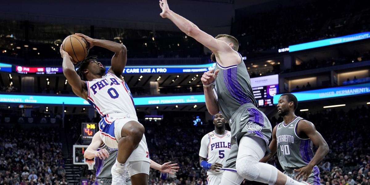 Los Sixers pisan el acelerador sin Embiid y Harden