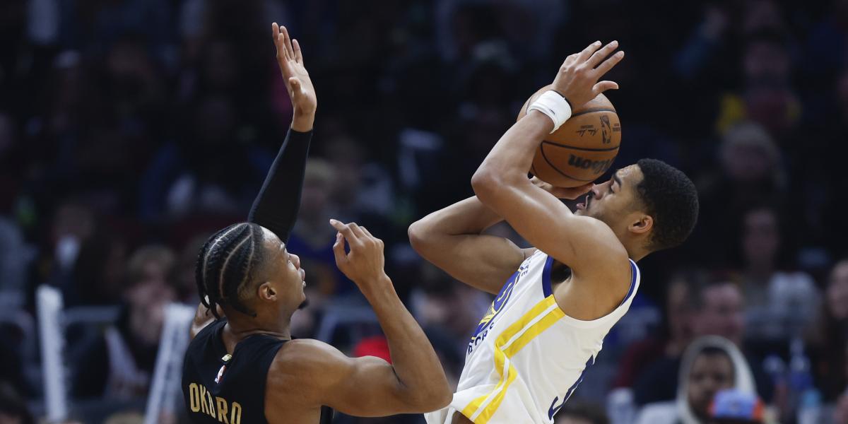 Los Warriors 'rajan' del calendario pero ganan a unos Cavaliers sin Ricky