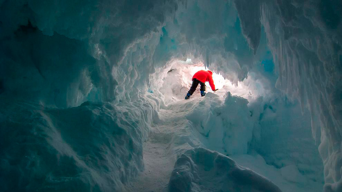 Los detalles sobre el gigantesco agujero hallado en la Antártida