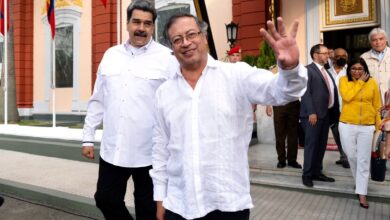 Maduro apoya a Petro en la búsqueda de un cese al fuego bilateral