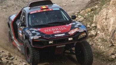 Manolo y Mónica Plaza, en jaque en el Dakar por problemas técnicos