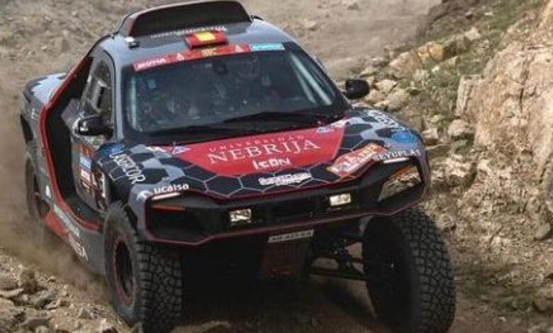Manolo y Mónica Plaza, en jaque en el Dakar por problemas técnicos
