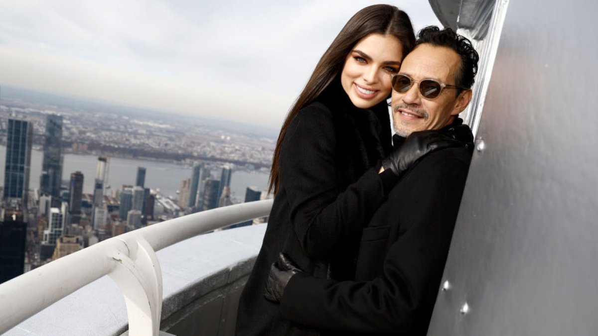 Marc Anthony y Nadia Ferreira se casan en Miami
