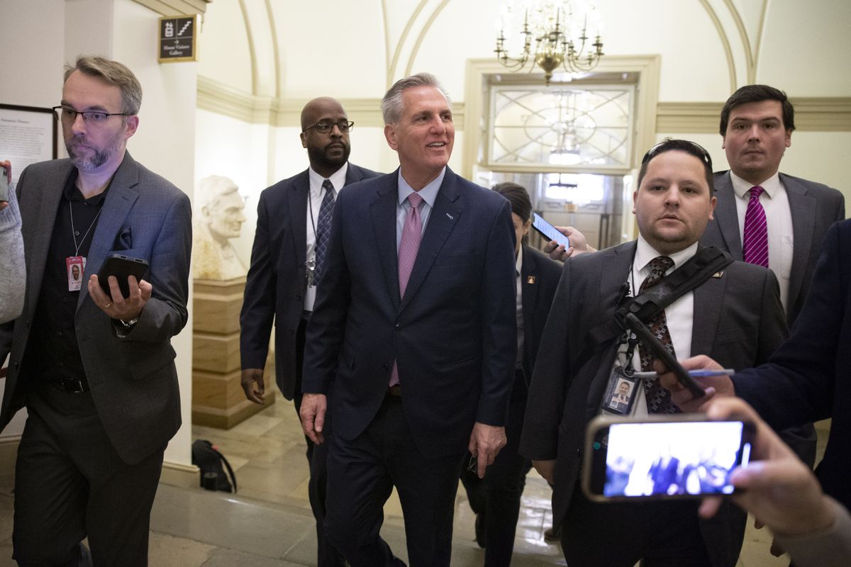 McCarthy logra nuevos votos de los ultras republicanos para presidir la Cámara de Representantes de EE UU