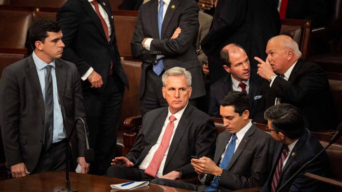 McCarthy ofrece acuerdo para poner fin a la lucha por el presidente de la Cámara Baja