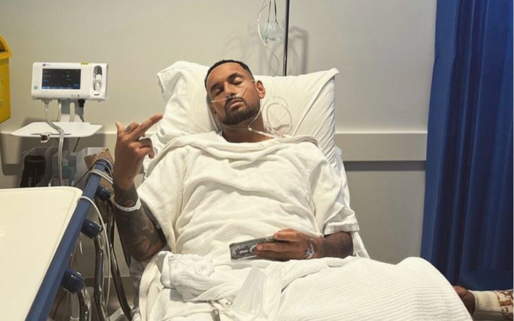 Meten cuchillo a Nick Kyrgios en la rodilla izquierda | Post