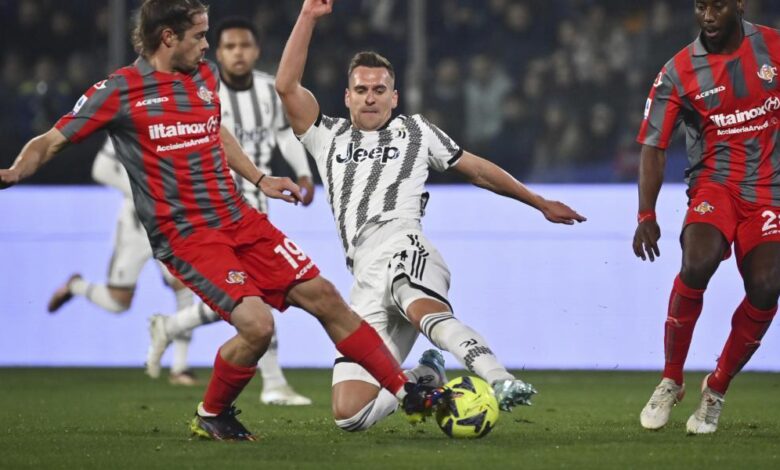 Milik da una victoria agónica a la Juventus