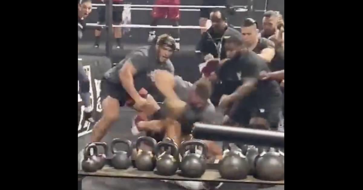 Mira la pelea en el Performance Center de la WWE entre Bron Breakker y Grayson Waller (actualización)