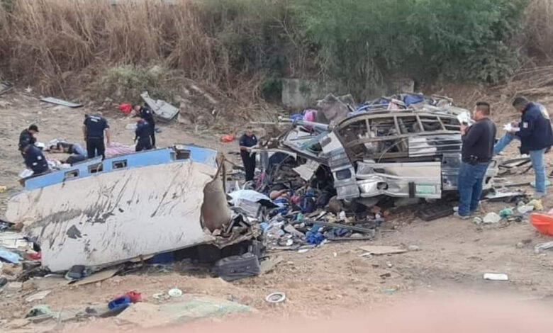 Mueren 11 turistas guanajuatenses en autopista de Nayarit; entre ellos, 3 menores