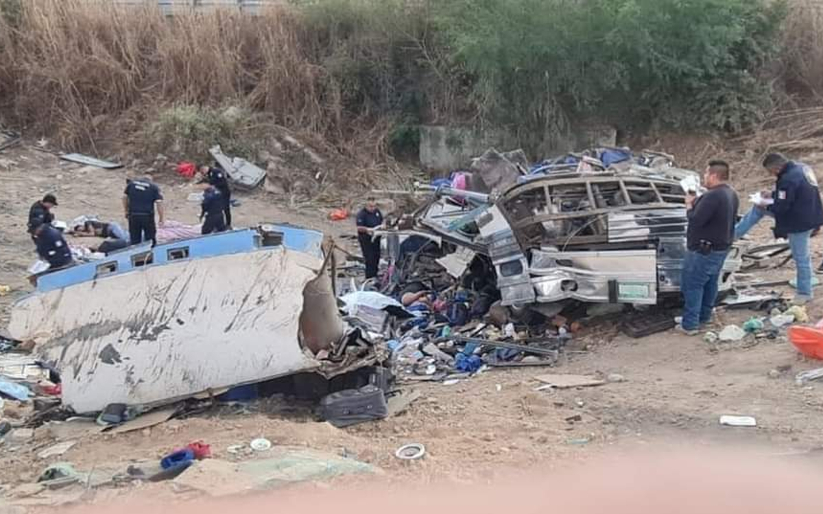 Mueren 11 turistas guanajuatenses en autopista de Nayarit; entre ellos, 3 menores