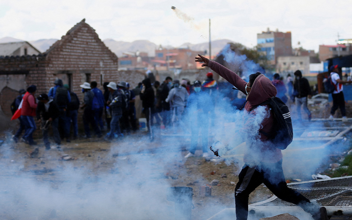 Mueren 17 personas en protestas contra presidenta de Perú, van 46 decesos en gobierno de Boluarte