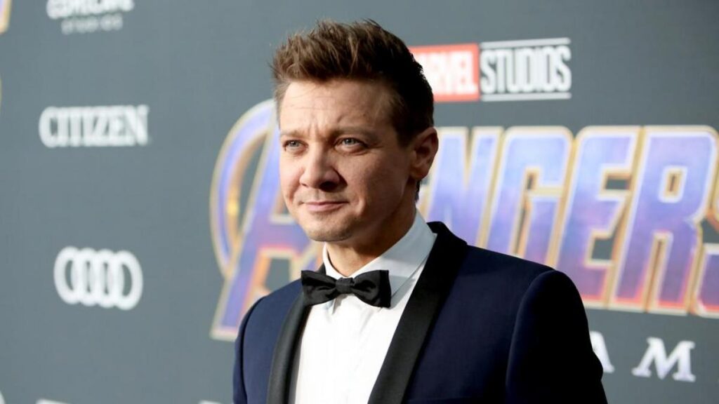 Nuevo detalles sobre el accidente de Jeremy Renner, Ojo de Halcón en Marvel: atropellado por su quitanieves
