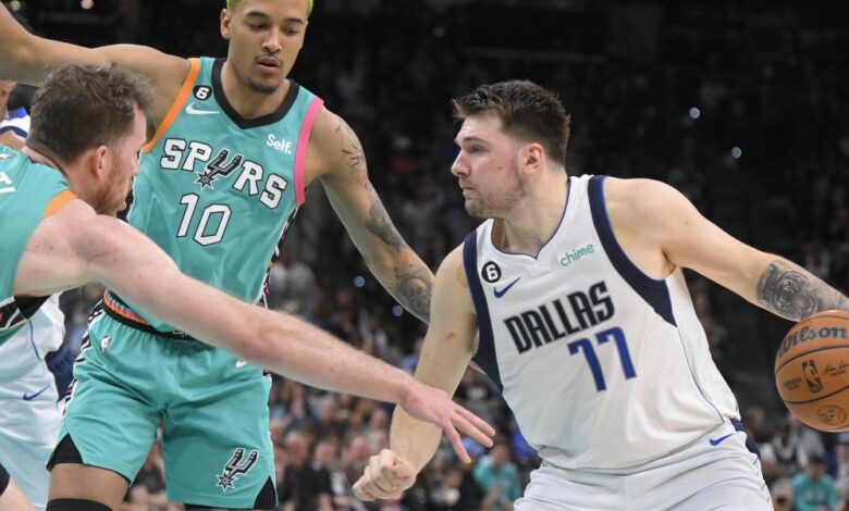 Otra absoluta locura de Doncic... con 'burla' a los Spurs incluida
