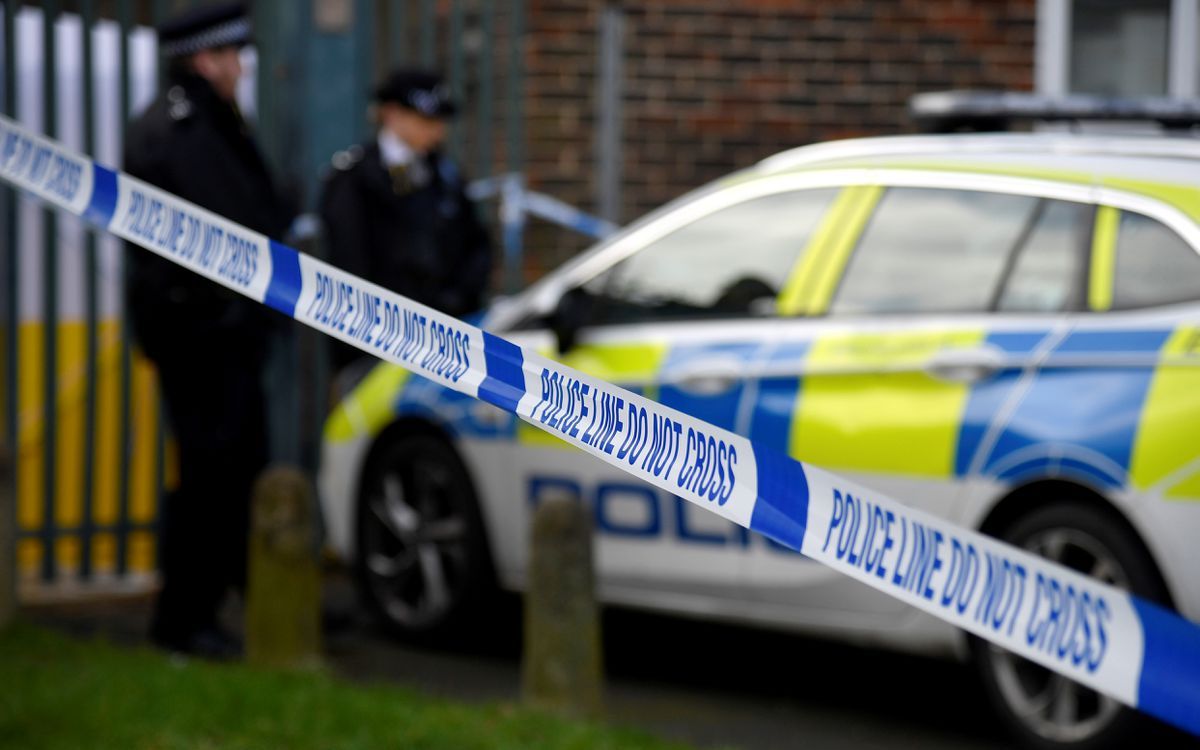 Policía admite haber agredido sexualmente a 49 mujeres