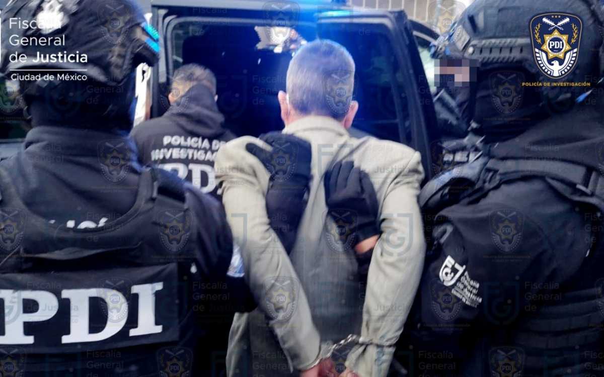 Procesan a exfuncionarios de CDMX por espionaje