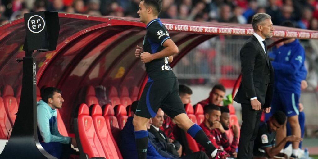 Reguilón, a la calle en tres minutos para esperar sanción