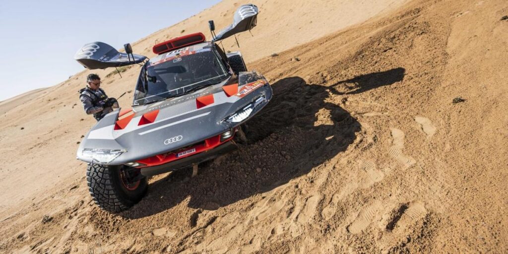 Sainz, 28 horas y 45 minutos de penalización por la etapa 6